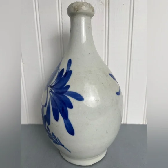 Authentic 19th Century Meiji Era Antique Blue & White Japanese Sake Bottle | EUC - Picture 2 of 7